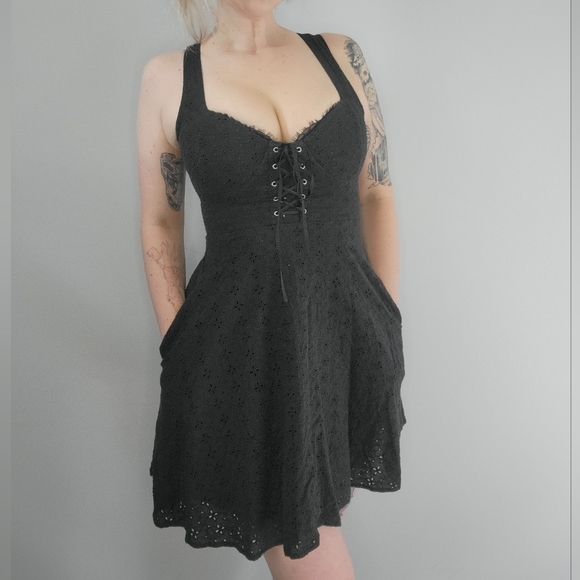SOURPUSS Magnoloa goth dress  size S - Picture 2 of 4